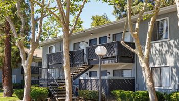 Individual patios/ balconies